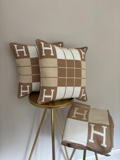 Beige/brown